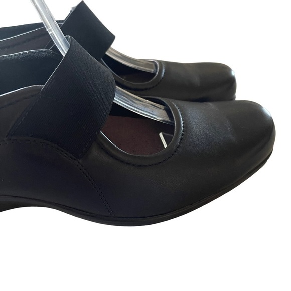 Clark’s everyday black stretch across strap black size 9 Wide GUC - Picture 2 of 12